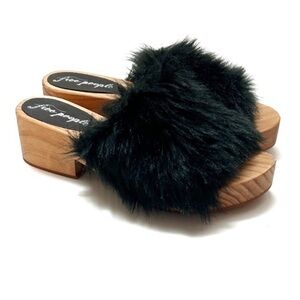 Free People Wooden Clog Black Faux Fur Sonnet Clog Sandals Size 37EU Size 6